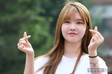 [포토] 인아, 사랑스럽게 하트~