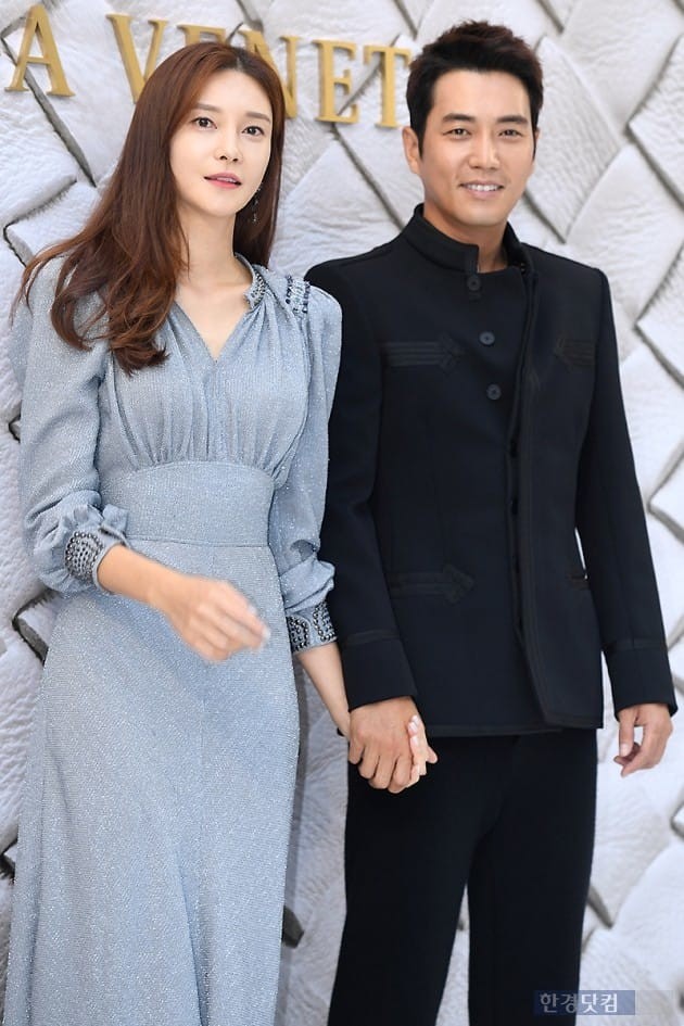 차예련과 주상욱, 다정한 미소로 빛나는 25 S/S 미스지콜렉션 패션쇼에 출연하여 화제!