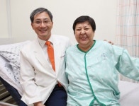 부평힘찬병원, 경제사정으로 무릎 수술 못하던 해외환자 무료 지원