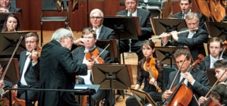 체코필하모닉 내한공연, 단원 개성 살린 경쾌한 지휘… 새로운 체코필 사운드