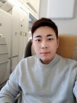 '임지연과 열애' 이욱, W-재단 이사장...2살 연상 훈남 사업가
