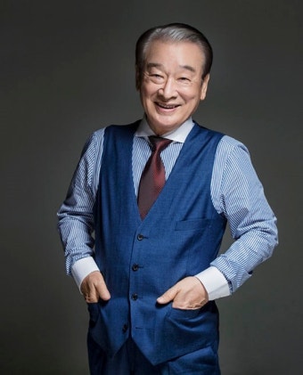 '덕구' 이순재, 데뷔 62년 만에 첫 영화지 표지 장식..