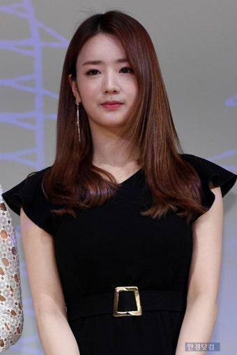 [포토] 에이핑크 윤보미, '깨방정 보미는 잊어주세요~'