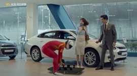 배우 김태근, 윤성빈과 KB국민은행 매직카 광고 출연