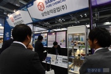 [포토] 분석용 시약 선보이는 삼전순약공업(KOREA PHARM&BIO 2018)
