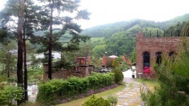 [집코노미] 8년 준비해 시작한 산속 작은 수목원 보타닉가든