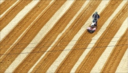 [홍성호 기자의 열려라! 우리말] 이랑과 고랑의 차이