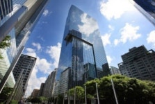 [마켓인사이트]NH농협금융지주, 삼성물산 서초사옥에 베팅... 이지스, 코람코 비롯해 블랙스톤 등 외국계도 도전장