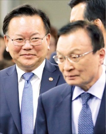 이해찬·김부겸 등판하나… 민주당 당권주자들 '물밑 신경전'