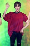 [포토] NCT127 윈윈, 귀여운 모습에 눈길 (코리아뮤직페스티벌)