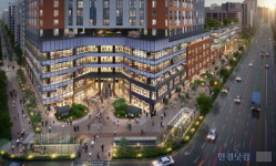 사라지는 이마트·홈플러스, 쭉쭉 올라가는 아파트