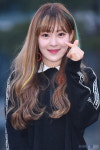 [포토] 네온펀치 백아, 사랑스럽게 하트~