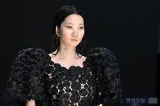 [PHOTOPIC] 장윤주, 런웨이 위에서 돋보이는 그녀…클래스는 영원하다