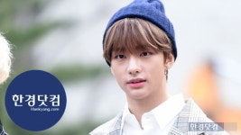 [HK영상] 스트레이 키즈 현진, 모자 쓰고 귀엽게…시선 강탈하는 멋진 모습 (세로직캠)