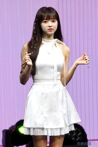 [포토] 오마이걸 유아, '살아있는 인형'