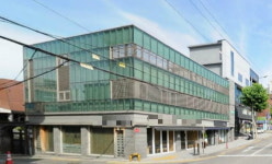 엄지원 21억에 매입한 꼬마빌딩 뭐길래…연예인 재테크 비결?