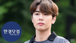 HK직캠｜SF9 재윤, 카리스마가 느껴지는 멋진 남자…브이도 시크하게~