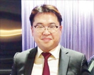 정비직 출신 벤츠 판매왕 고객 1만명 전화번호가 무기