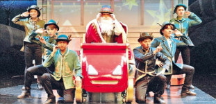 연말 공연시장 달구는 키즈 뮤지컬…베이비버스 산타와… 등 잇단 무대