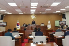 곡성군의회, 돈 봉투 의원들 폭행사건 사과…경찰 진위 파악 중