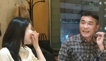 SBS, 뒤늦은 김건모 '미우새' 하차 결정 … 강간 피해 주장 女, 신변보호 요청