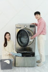 LG 트롬 세탁기 씽큐 출시…AI가 세탁코스 자동추천