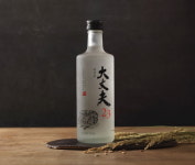 롯데칠성, 우리 쌀 증류소주 대장부 23 첫선