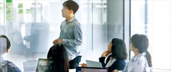 일할 땐 인터넷 먹통 PC만 써라?…핀테크 망 분리하다 亡할 판