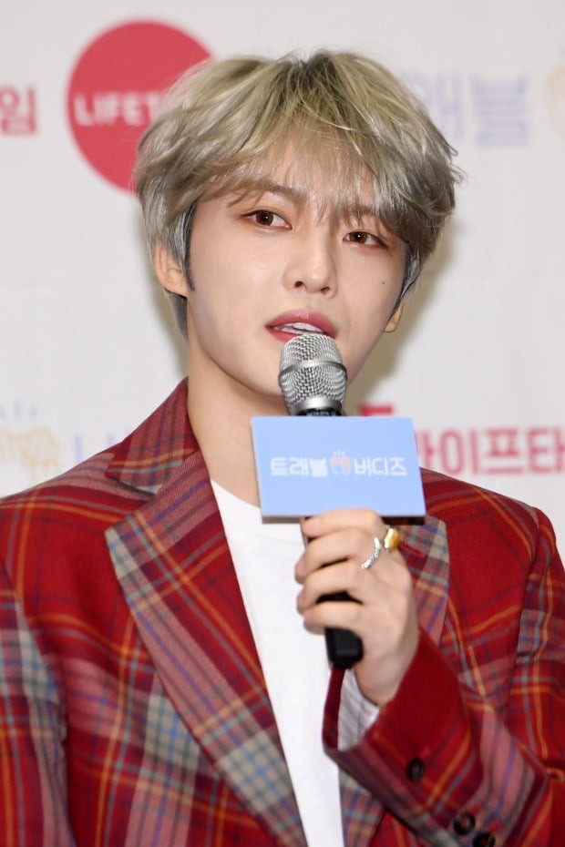 김재중, Love Covers III로 일본 오리콘 차트 정상 차지!
