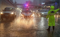부산 호우경보 발효, 만조 또다시 겹쳐 곳곳 다시 침수