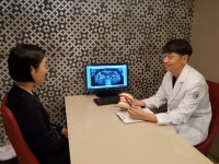 원데이 임플란트, 발치 후 바로 심어 치과 치료기간 단축 도와