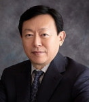 신동빈 롯데 회장, 63억…유통업계 상반기 연봉킹