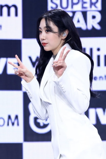 [PHOTOPIC] 러블리즈, '청순 묻고 시크 더블로 가'