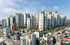 같은 단지서 급매 신고가 동시 출현…혼돈의 서울 아파트시장