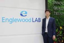 잉글우드랩 “한국 첫 아마존 PB 납품...美 리한나 화장품으로 빠르게 성장”