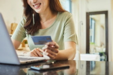 마트엔 없다…언택트 시대, 온라인 전용 먹거리가 통했다