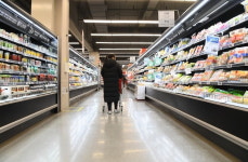 유통업계 고용 양극화…전통 강자들 지난해 직원 5500명 줄었다