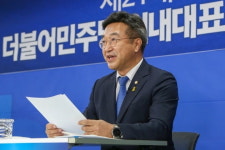 [속보] 이해찬의 복심 윤호중, 더불어민주당 원내대표 당선