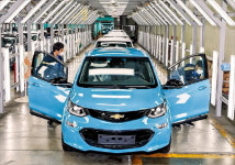 한국GM 전기차 타는 롯데푸드