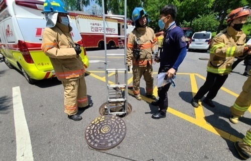 인천 계양구 맨홀 작업 중 심정지와 실종...유독가스 의심