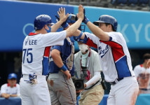 한국 야구, 준결승 간다…이스라엘에 7회 콜드게임 승리