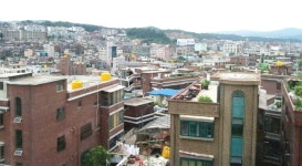 성남 재개발 예정지 집 43채 사들인 LH 직원…150억 벌었다