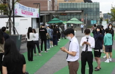 18일도 2000명 안팎 예상…오후 6시까지 신규 확진 1643명