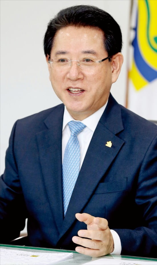 김영록 전남지사, 부정선거 의혹과 가짜뉴스에 법적 조치 필요