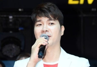 박수홍 친형 상대 소송 첫 재판, 5분 만에 끝난 이유는?