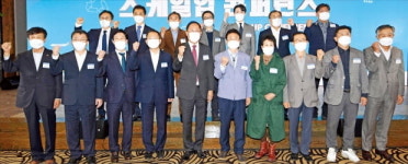 규제특구 통해 과감한 지원…경북, 매출 1兆 클럽 2곳 키웠다