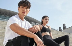헬스장서 더 돋보이게…민망한 운동복 매력에 빠진 男