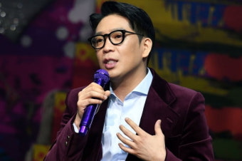 MC몽 미화 7만달러 미신고 반출로 조사받아…