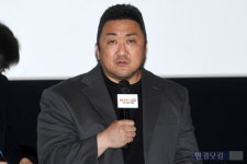 [포토] 마동석, 영화제작사 빅펀치픽쳐스의 대표로 답변합니다