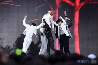 [포토] 트렌드지, '시선 사로잡는 퍼포먼스'(2022 드림콘서트)